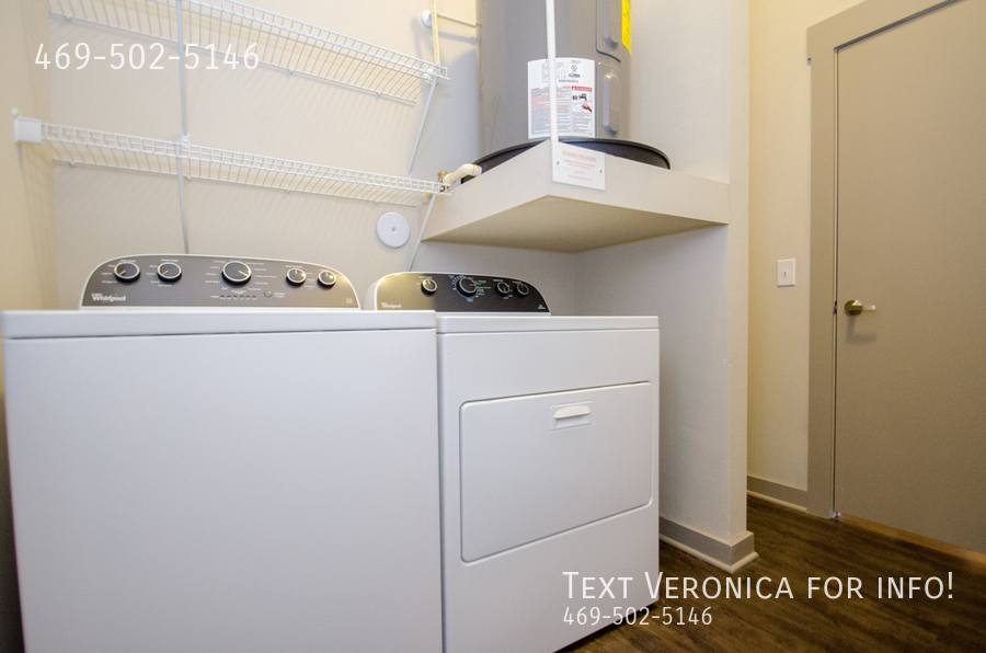 Apartment for rent at 930 E 15th St, Plano, TX 75074