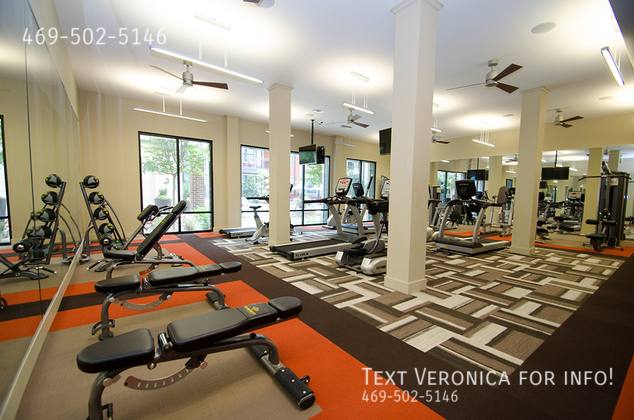 Apartment for rent at 930 E 15th St, Plano, TX 75074