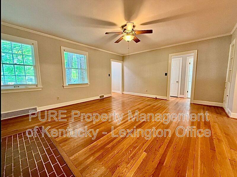 House for rent at 484 Hart Rd, Lexington, KY 40502