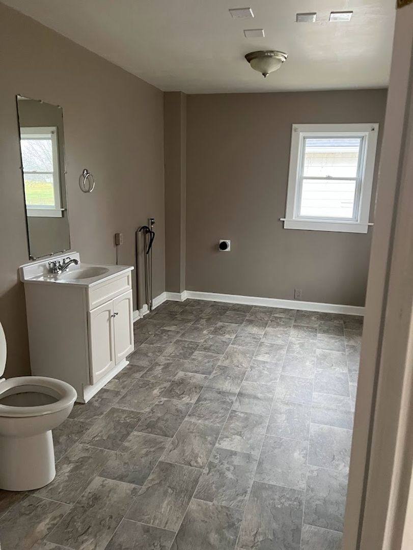 House for rent at 427 W Vinyard, Anderson, IN 46011