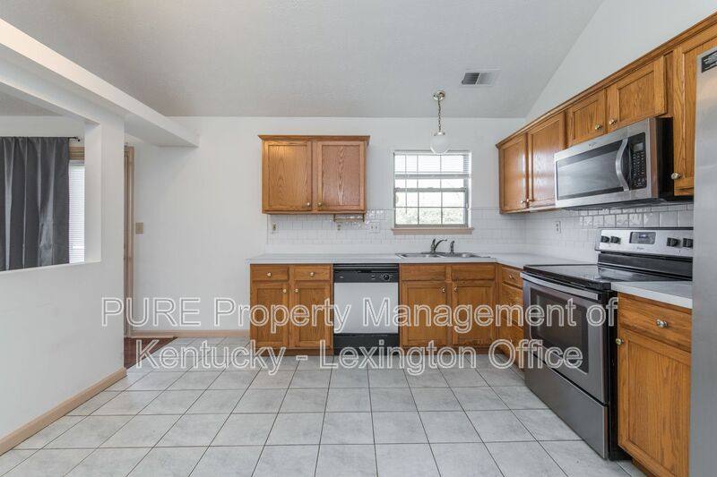 House for rent at 3505 Ellemoor Court, Lexington, KY 40515