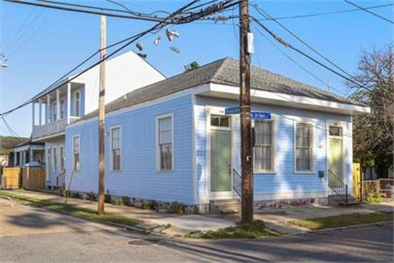 Apartment for rent at 1527 A Reverend John Raphael Jr Way, New Orleans, LA 70113