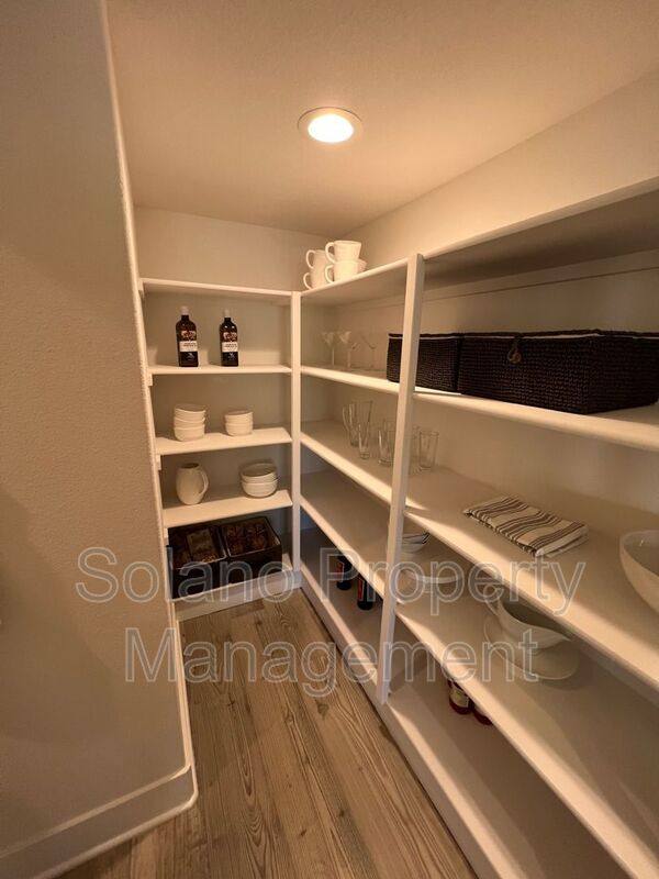 Apartment for rent at 809 Cosmos Dr, Vacaville, CA 95687