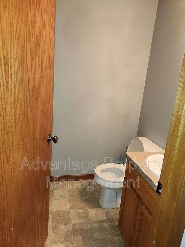 House for rent at 494 Nandina St, Sweet Home, OR 97386