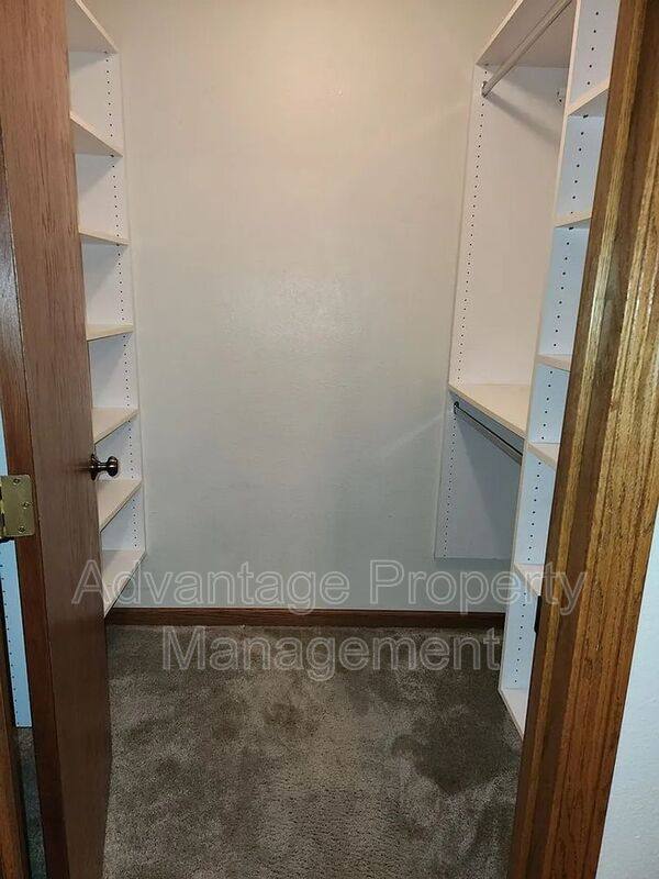 House for rent at 494 Nandina St, Sweet Home, OR 97386