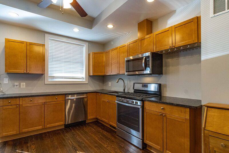 Townhouse for rent at 6 S Curley St, Baltimore, MD 21224