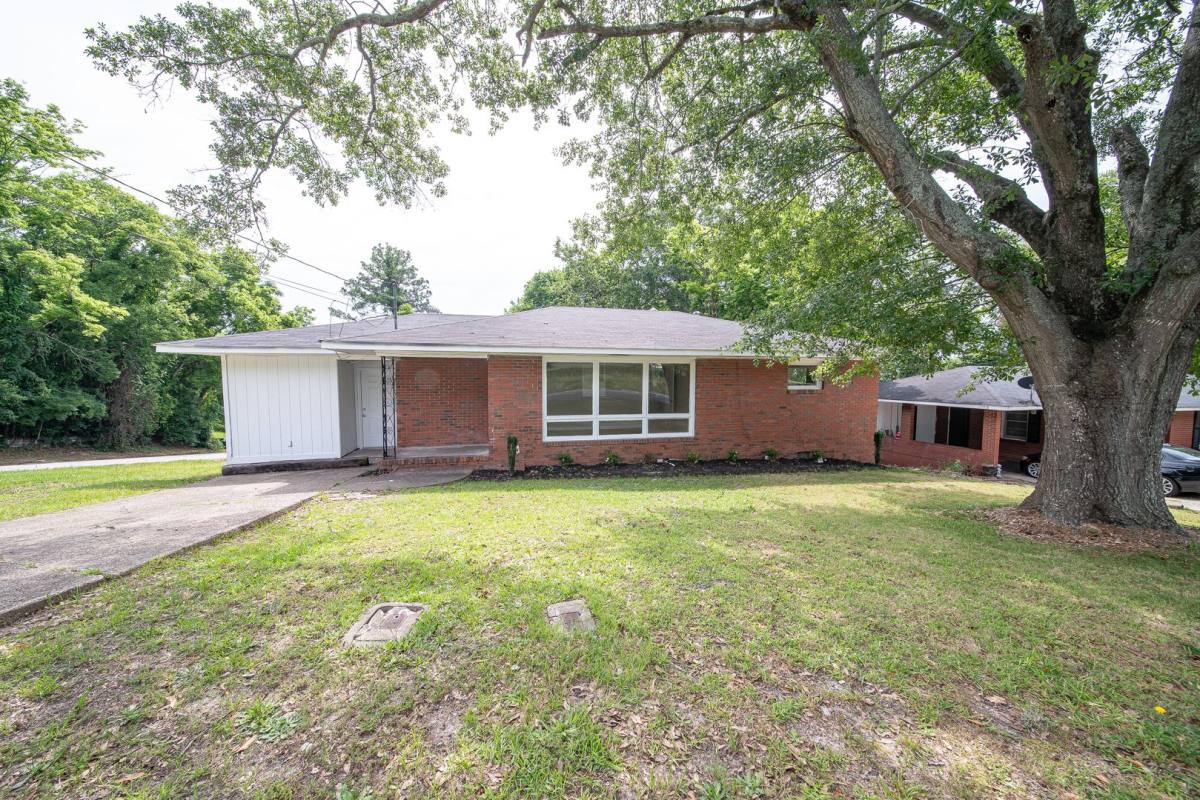 House for rent at 2204 7th Ave, Phenix City, AL 36867