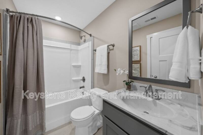 Apartment for rent at 321 Wisteria Lane, Oak Grove, KY 42262