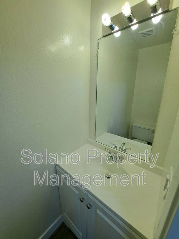 Townhouse for rent at 145 Del Rey Court, Fairfield, CA 94533