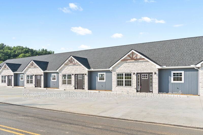 Townhouse for rent at 111 Robertson Hill Rd #7, Dover, TN 37058