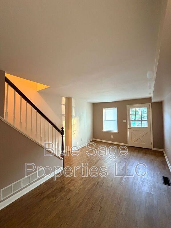 Townhouse for rent at 800-818 Main St #816, Marcus Hook, PA 19061