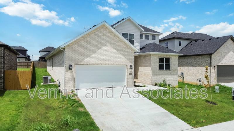 House for rent at 1071 Whistler St, Centerton, AR 72719
