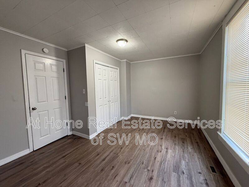House for rent at 438 W Page, Springfield, MO 65806