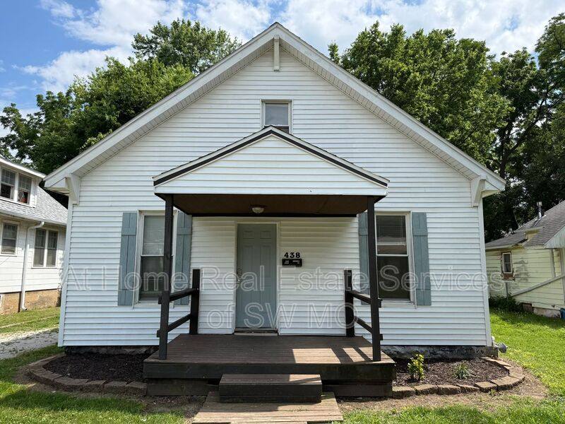 House for rent at 438 W Page, Springfield, MO 65806