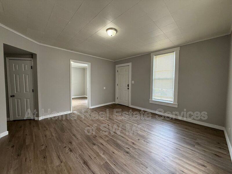 House for rent at 438 W Page, Springfield, MO 65806