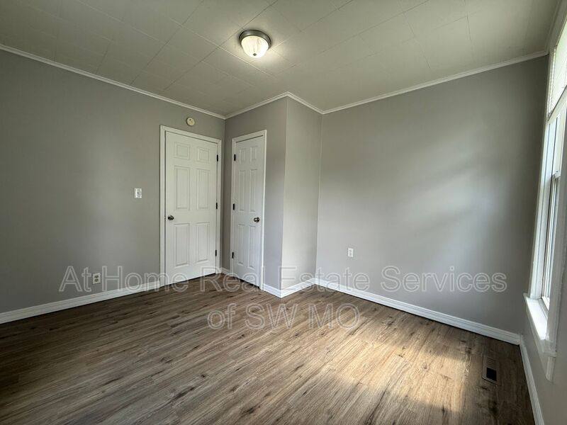 House for rent at 438 W Page, Springfield, MO 65806