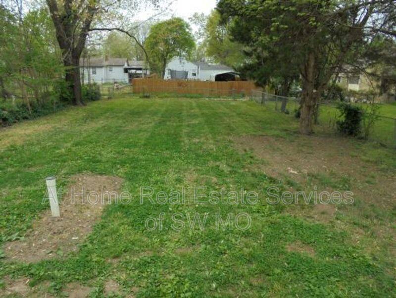 House for rent at 438 W Page, Springfield, MO 65806