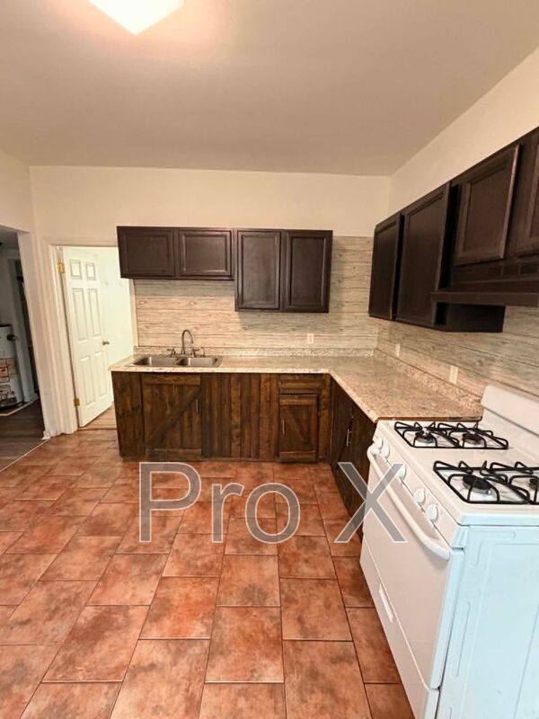 House for rent at 1008 W 2nd St, Joplin, MO 64801