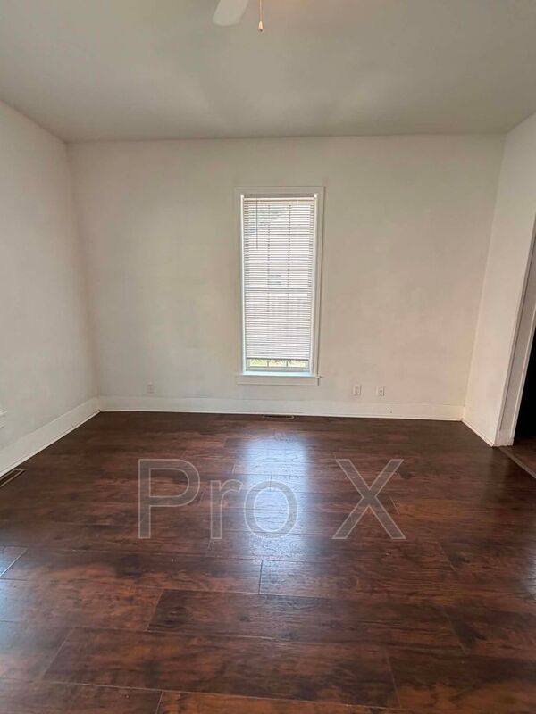 House for rent at 1008 W 2nd St, Joplin, MO 64801