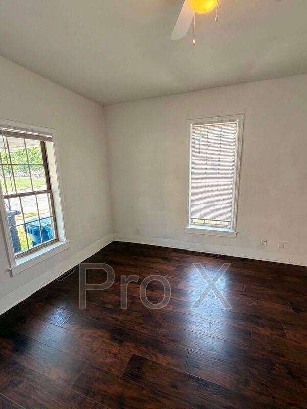 House for rent at 1008 W 2nd St, Joplin, MO 64801