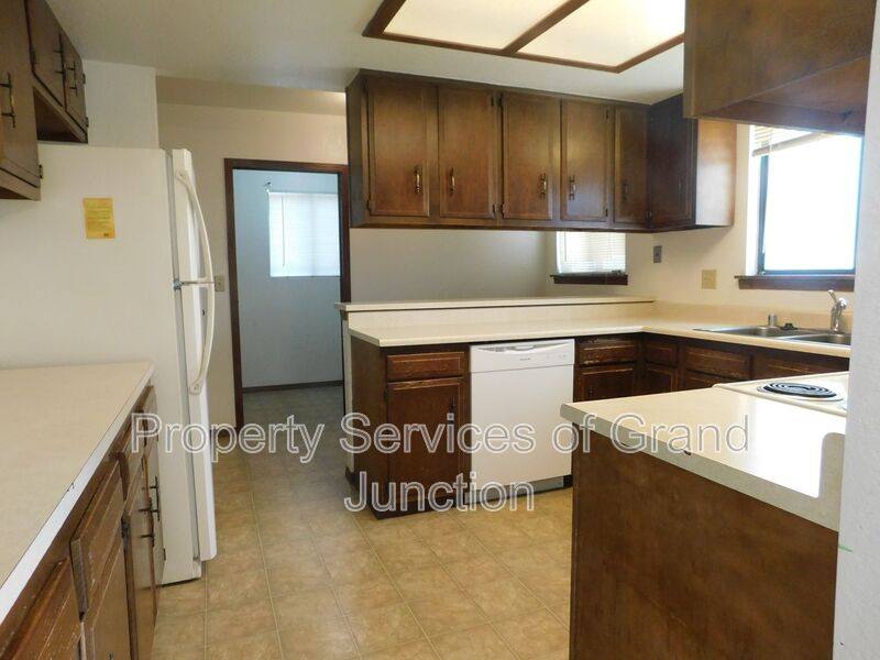 House for rent at 644 Starlight Dr, Grand Junction, CO 81504