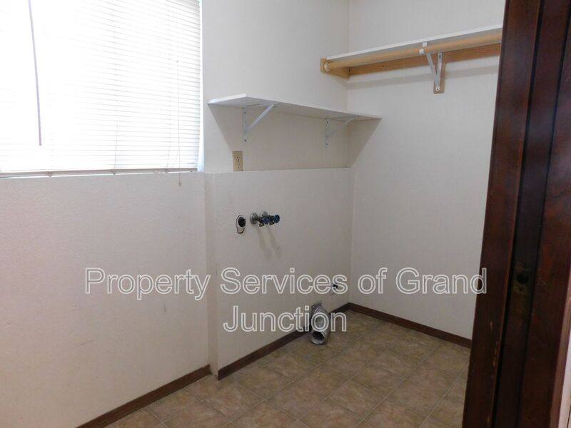 House for rent at 644 Starlight Dr, Grand Junction, CO 81504