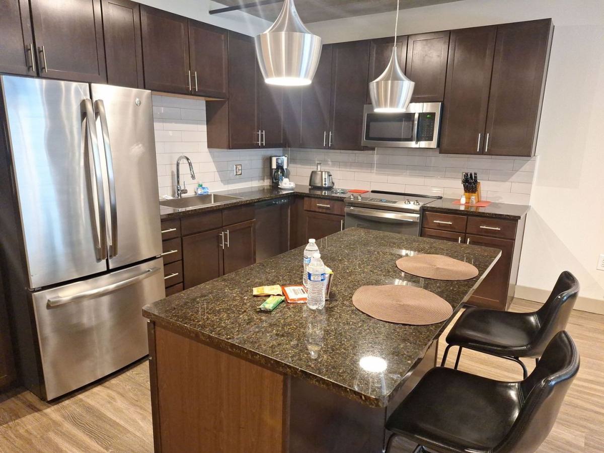 Apartment for rent at 2101 Market St, Denver, CO 80205