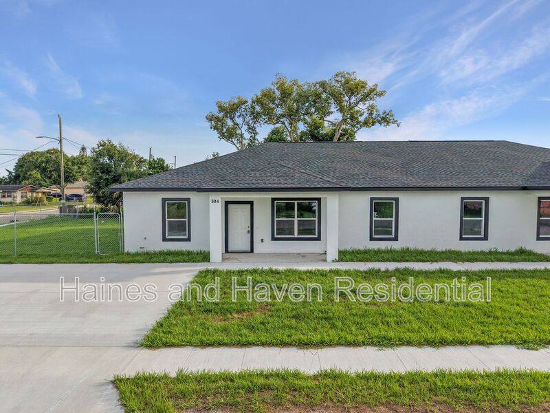 Apartment for rent at 304 Pearl St, Haines City, FL 33844
