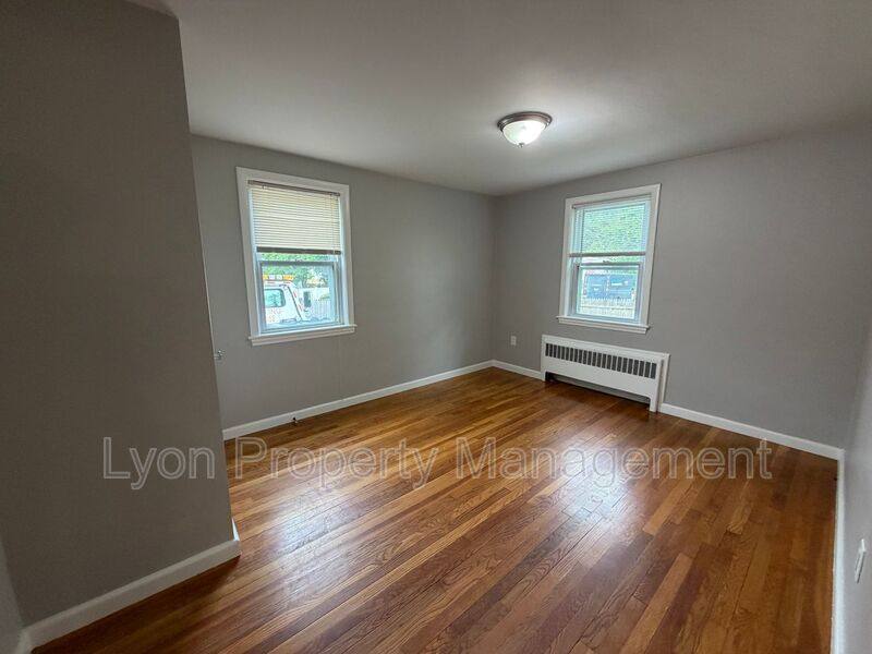 House for rent at 39 Alpena Ave, Dedham, MA 02026
