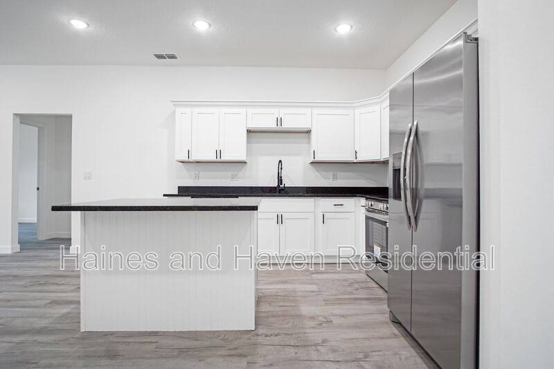 Apartment for rent at 308 Pearl St, Haines City, FL 33844