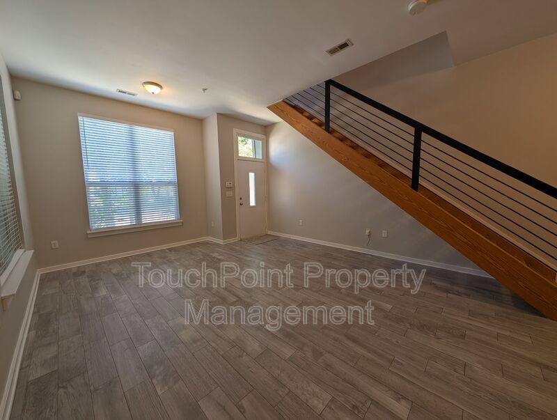 Condo for rent at 1020 E 36th St, Charlotte, NC 28205