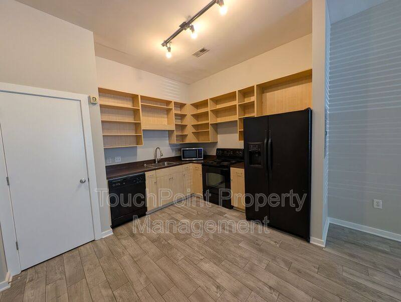 Condo for rent at 1020 E 36th St, Charlotte, NC 28205