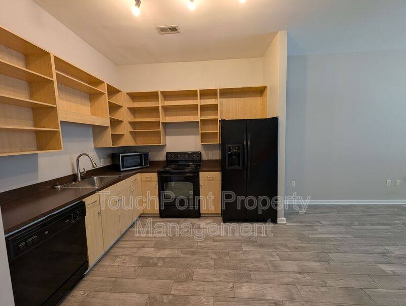 Condo for rent at 1020 E 36th St, Charlotte, NC 28205