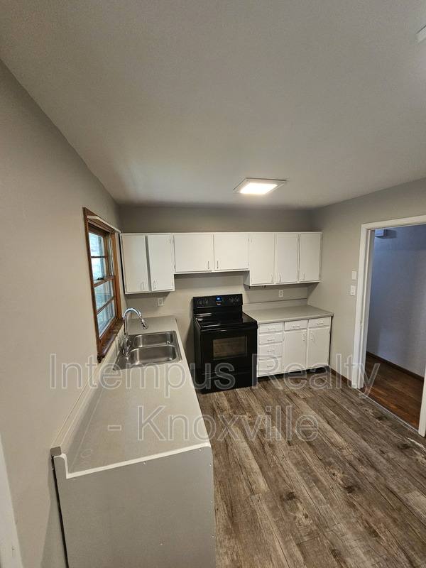 House for rent at 2000 Nandina Dr, Knoxville, TN 37912