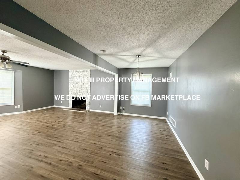 Townhouse for rent at 14011 Dunbar Court, Grandview, MO 64030