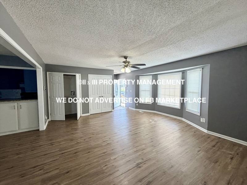 Townhouse for rent at 14011 Dunbar Court, Grandview, MO 64030