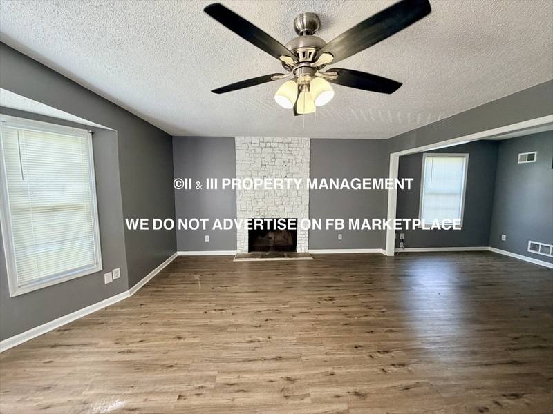 Townhouse for rent at 14011 Dunbar Court, Grandview, MO 64030
