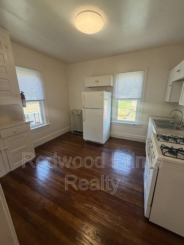 Apartment for rent at 110 Lloyd St, Altoona, PA 16602
