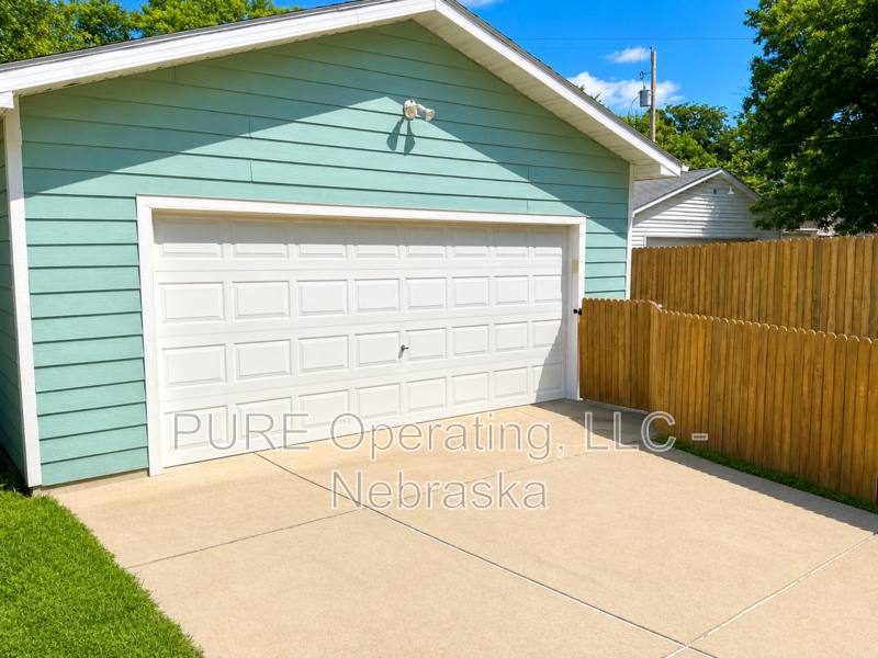 House for rent at 4182 Wakeley S, Omaha, NE 68131