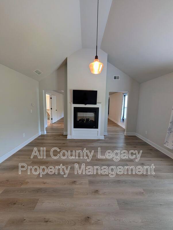 House for rent at 526 Georgia Circle, Loganville, GA 30052