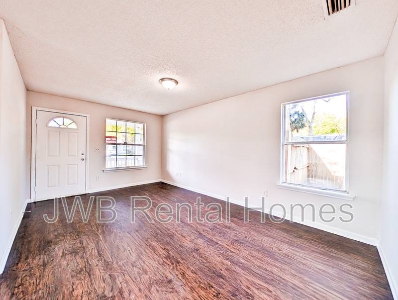 House for rent at 1959 45th St W, Jacksonville, FL 32209