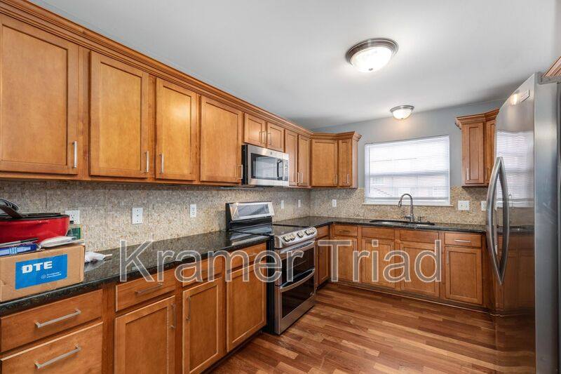 Townhouse for rent at 6304 Harlequin Lane, Ypsilanti, MI 48197