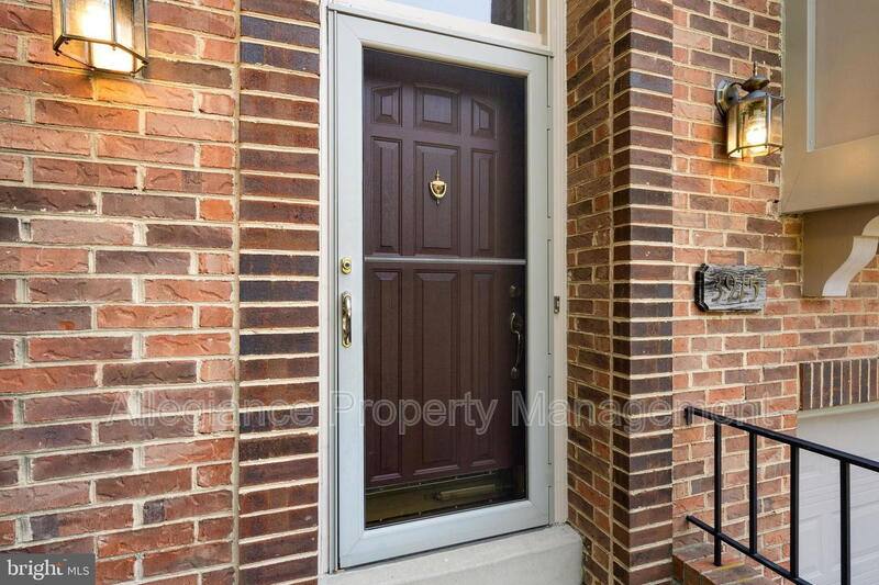 Townhouse for rent at 3915 Green Look Court, Fairfax, VA 22033