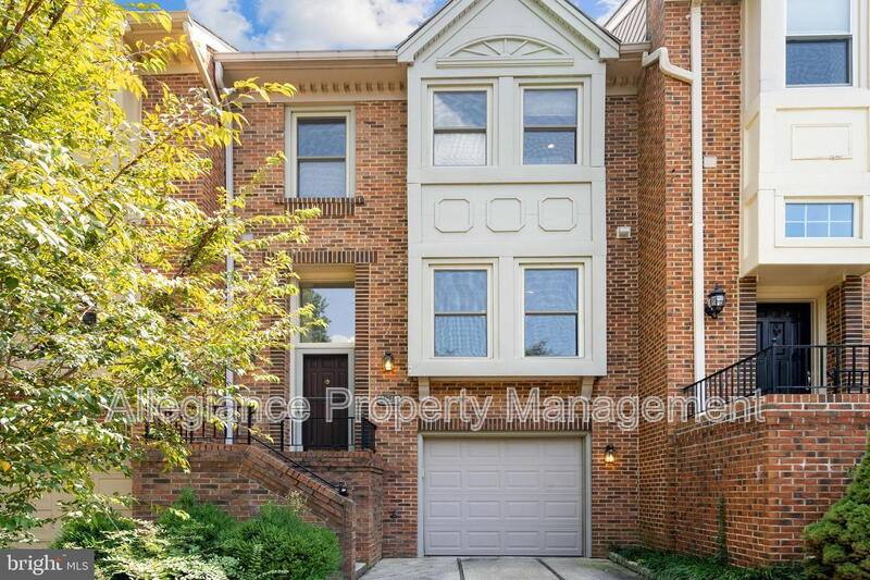 Townhouse for rent at 3915 Green Look Court, Fairfax, VA 22033