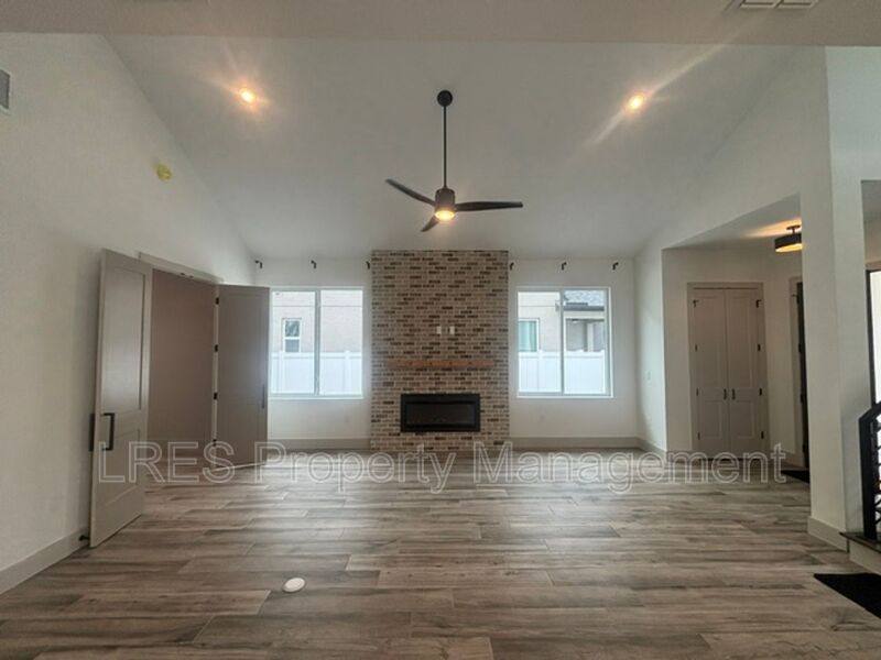 House for rent at 722 Ellwood Ave, Orlando, FL 32804
