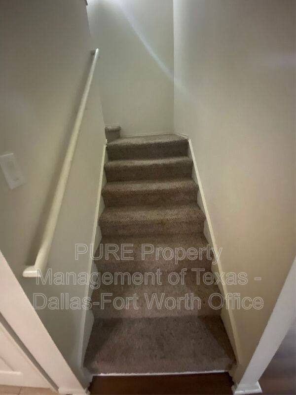 Townhouse for rent at 2734 Hyde Park Dr, Grand Prairie, TX 75050