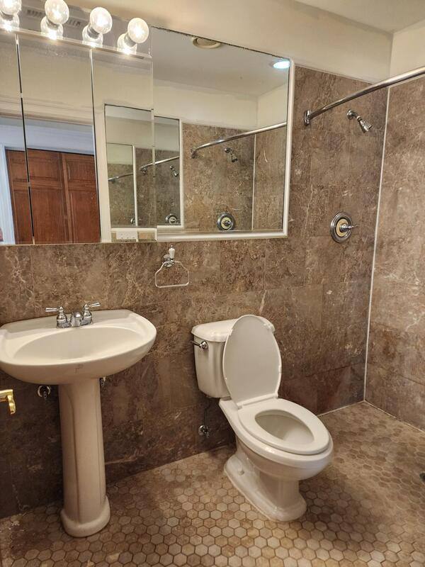 Apartment for rent at 15 S Hamilton St #3L, Poughkeepsie, NY 12601