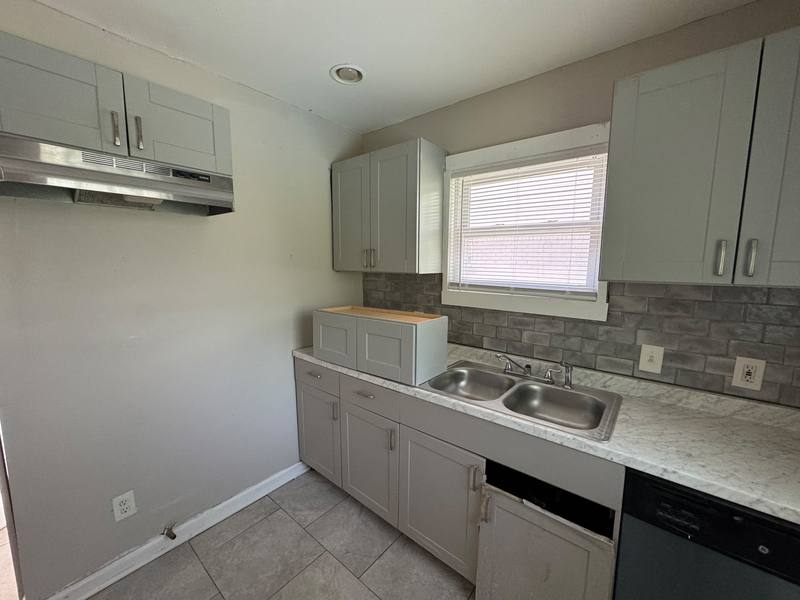 House for rent at 15387 Lesure St, Detroit, MI 48227