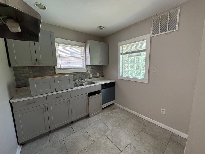 House for rent at 15387 Lesure St, Detroit, MI 48227