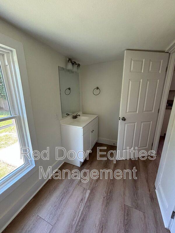 House for rent at 421 Washington Ave, Lancaster, OH 43130